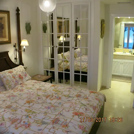 Del Paraiso * Estepona